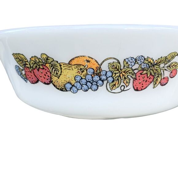 Vintage Anchor Hocking Fire King Fruit Harvest 1-1/2 qt. Casserole Dish - Picture 2 of 5